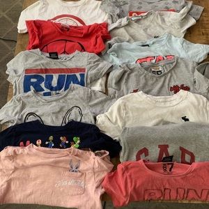 13 Cotton On, Gap, Lacoste, Abercrombie T-Shirts